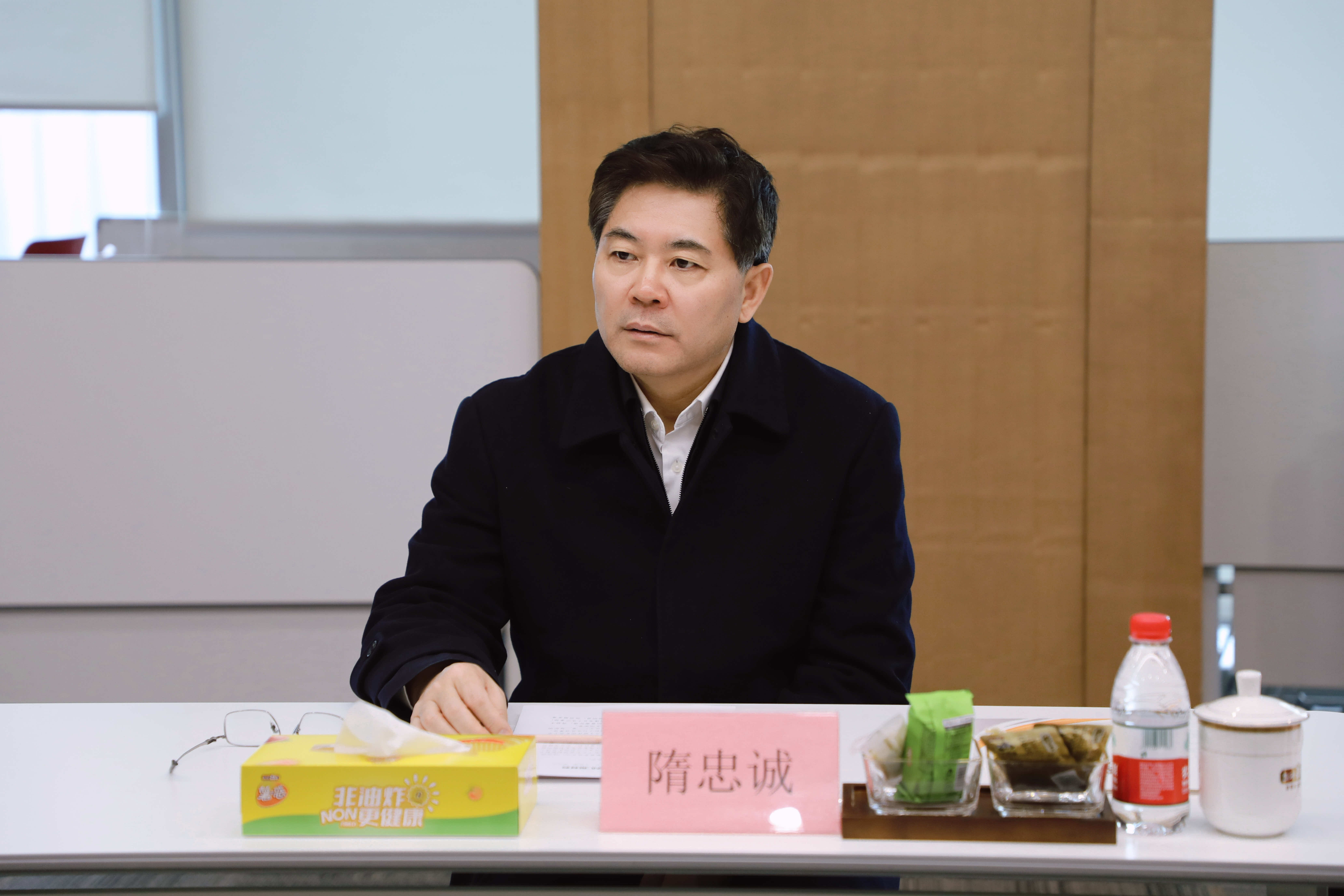 省委統(tǒng)戰(zhàn)部部長(zhǎng)隋忠誠(chéng)一行到鹽津鋪?zhàn)娱_展春節(jié)走訪慰問 省委統(tǒng)戰(zhàn)部部長(zhǎng)隋忠誠(chéng)一行到鹽津鋪?zhàn)娱_展春節(jié)走訪慰問